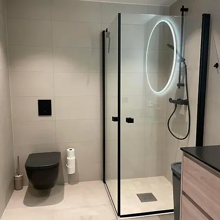 High End, Own Bathing Area, Parking Garage Apartment Alesund