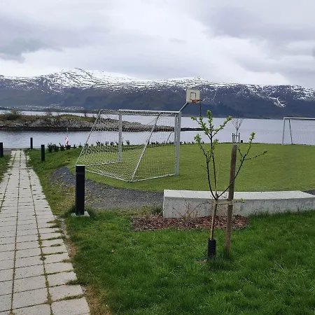 Apartment High End, Own Bathing Area, Parking Garage Alesund