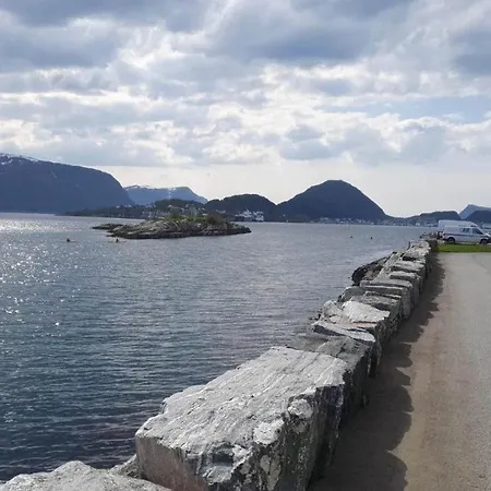 High End, Own Bathing Area, Parking Garage Alesund